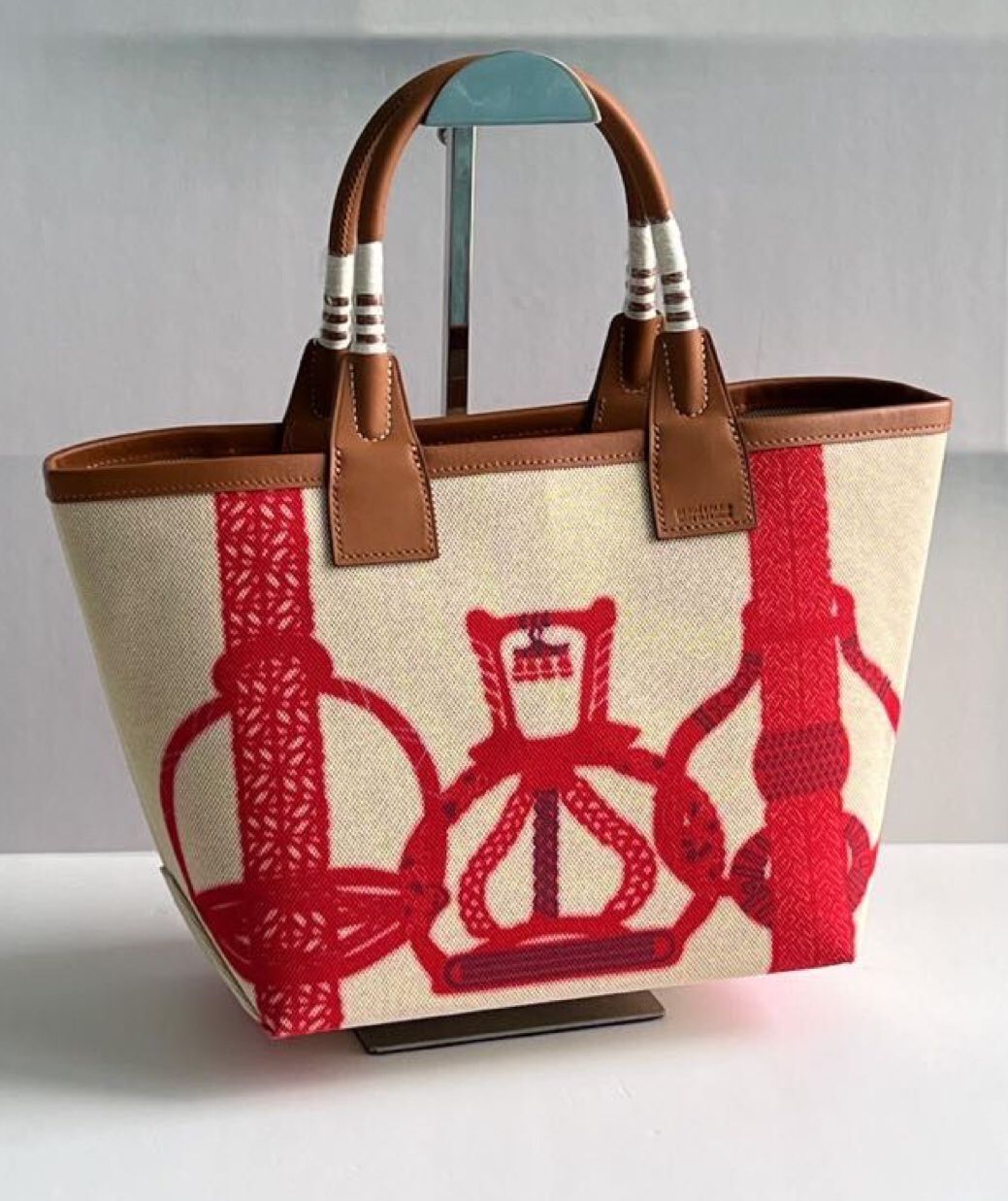 Hermes Steeple 25