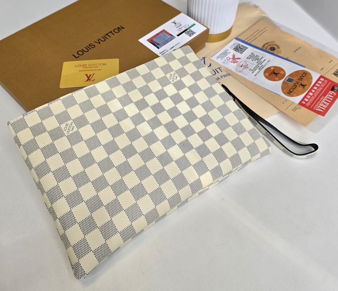 LV Clutch
