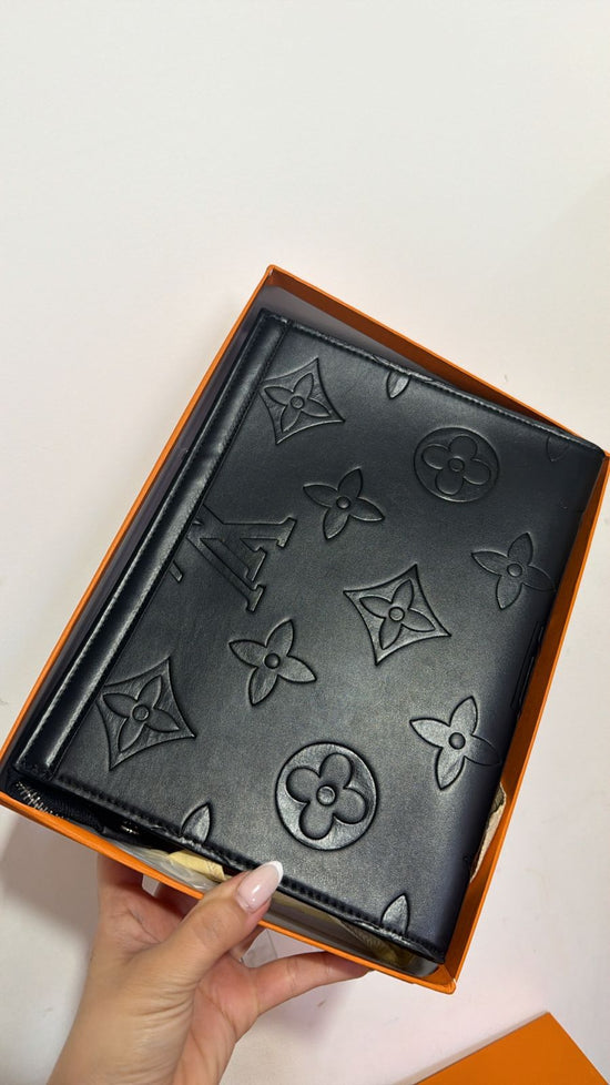 LV Clutch
