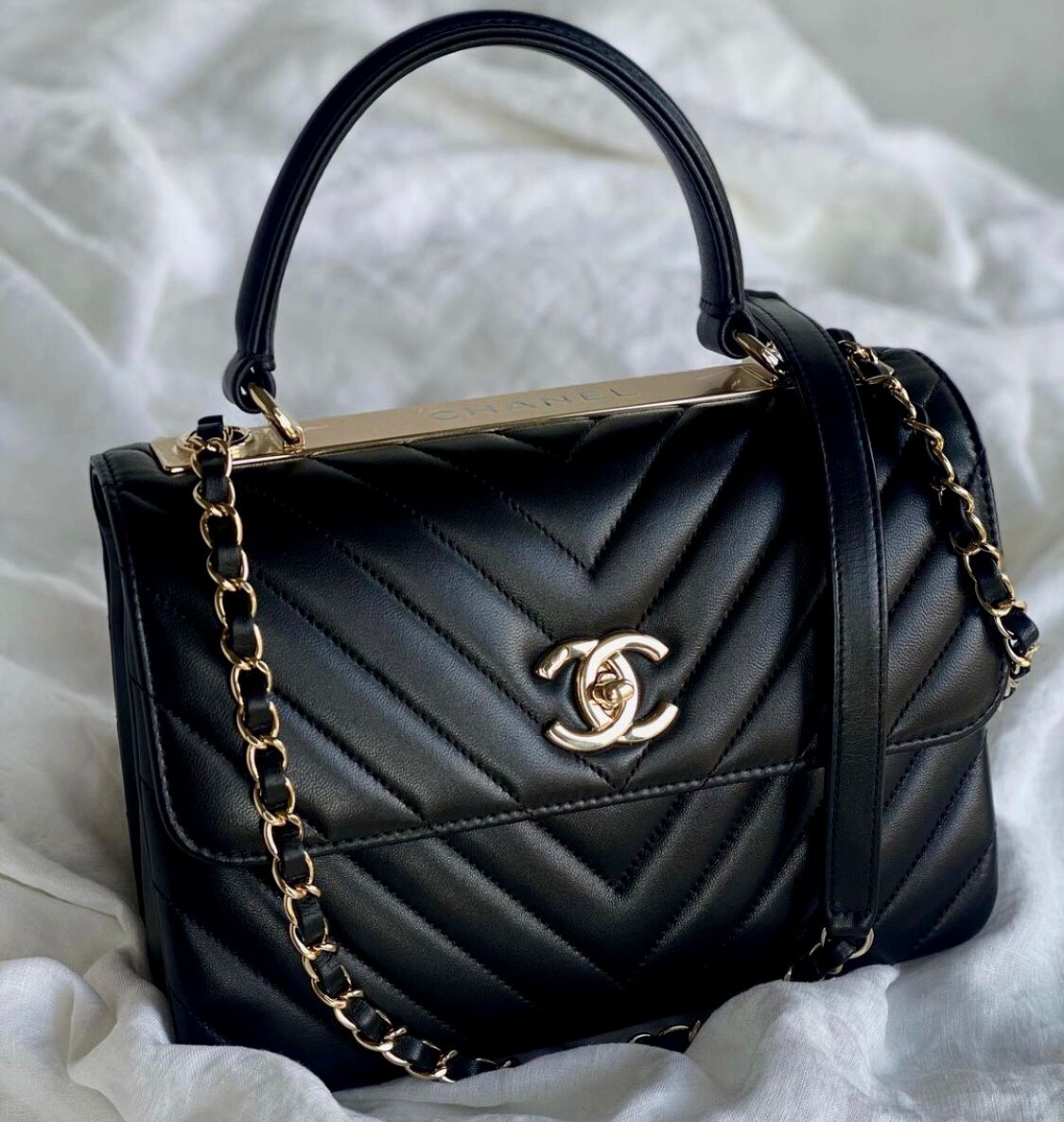 Trendy CC Chevron Quilted Bag
